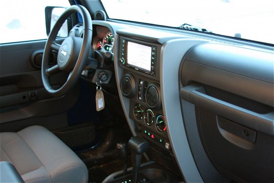  Jeep Wrangler Unlimited Rubicon 4x4 2009 года  (фото 21 из 36)